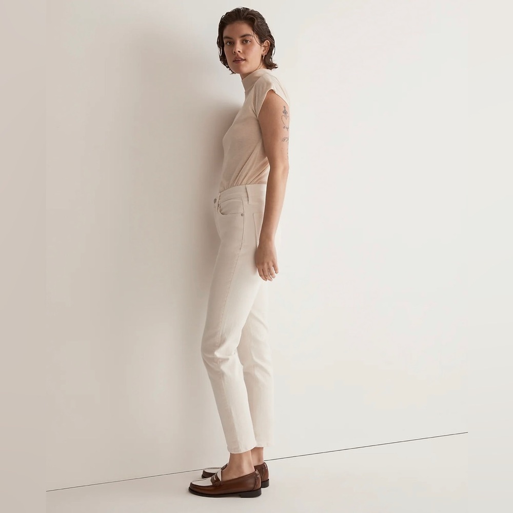 Madewell The Mid-Rise Perfect Vintage Jeans - Picture 3 of 6